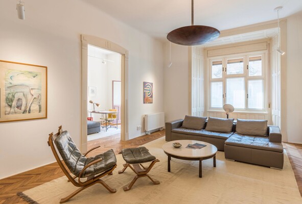 Kertesz street apartment for rent