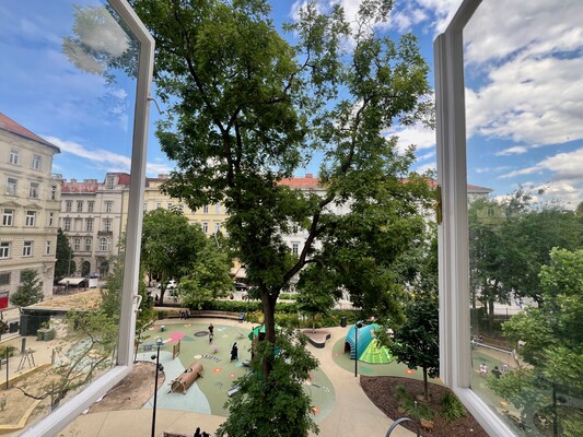 Mérleg street studio for sale