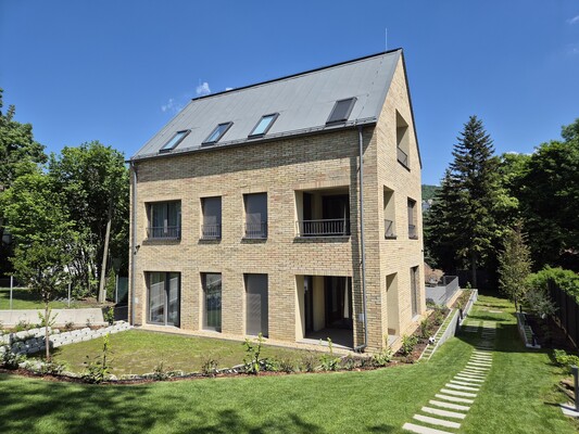 Huvosvolgyi street rental apartment L4