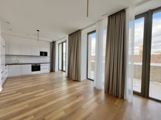 Apartments With Balcony in Fontana House