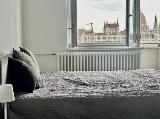 Parliament view apartment for rent