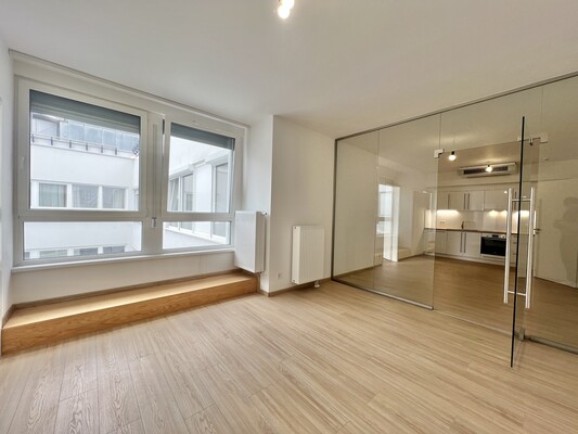 Zászlós Building Apartments For Rent