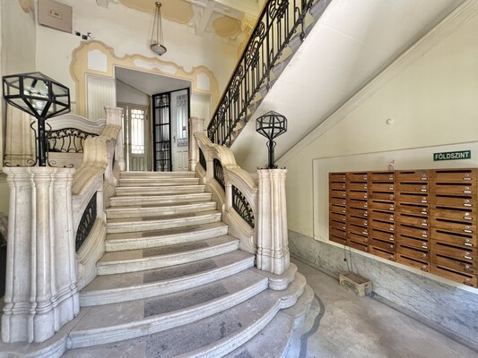Apartment for Sale in the Sonnenberg House