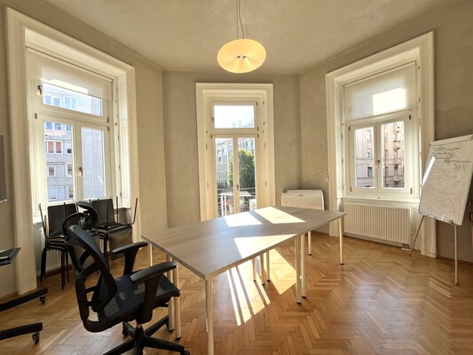 Elegant Office for Rent on Bartók Béla Street
