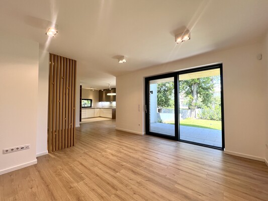 Modern Semi-Detached House in Kolostor street