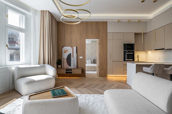 Szervita Square apartment for rent