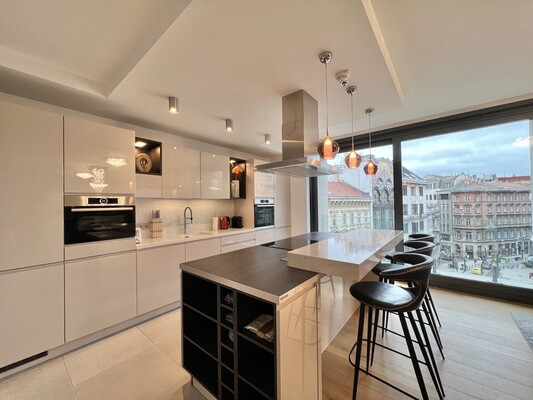 Emerald Residence Luxury Apartment