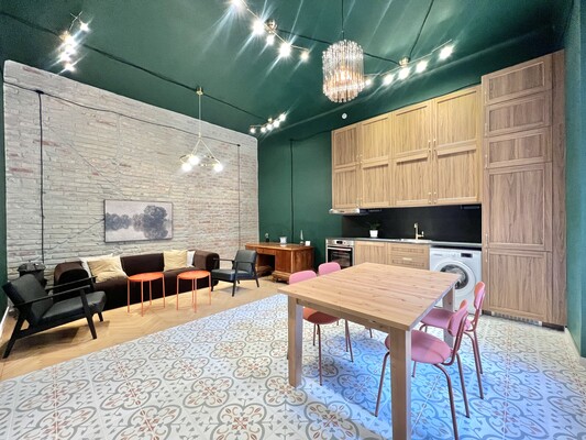 Renovated Flat for Rent in Falk Miksa Street