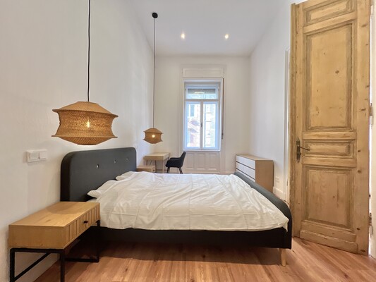 3 Bedroom Apartment for Rent in Király Street