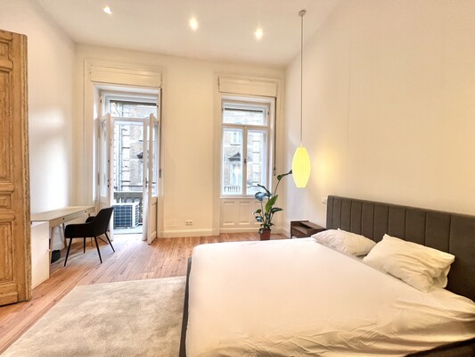 3 Bedroom Apartment for Rent in Király Street