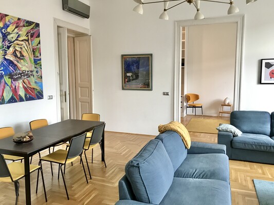 3-Br-Apartment on Csarnok Square for Rent