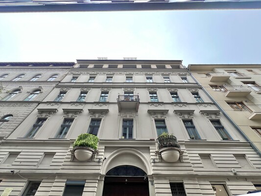 Apartment for Rent in Lázár Street