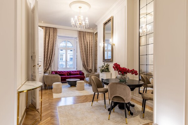 Október 6. street apartment for sale
