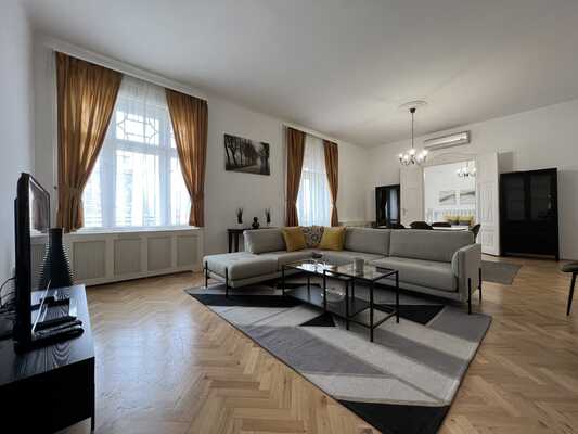 Molnár street penthouse for rent