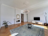 Andrassy Avenue // apartment for rent
