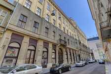 Vigyazo Ferenc street apartment for sale