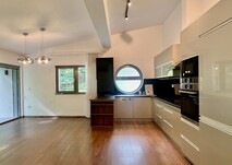 Béla Kiraly Way apartment for rent