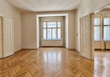 Székely Bertalan street apartment for sale