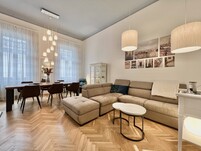 Jászai Mari Square Top Floor Apartment