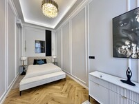 Posh Apartment For Rent in Karoly Boulevard