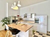 Hold Street Apartment for Rent
