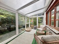 House WIth Garden On Zöldkő Street House WIth Garden On Zöldkő Street