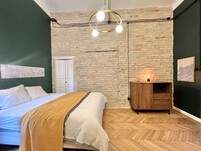 Apartment for Rent in Falk Miksa Street
