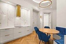 Szervita square apartment for rent