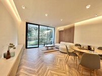 2BR Apartment with Balcony on Zöldlomb Street