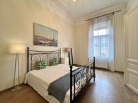 Apartment for rent on Parliament Street