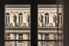 Luxury apartment for rent with Opera view