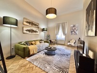 Andrassy Avenue 1BR apartment