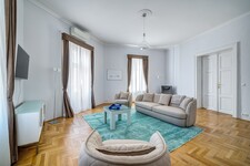 Veres Pálné Street apartment